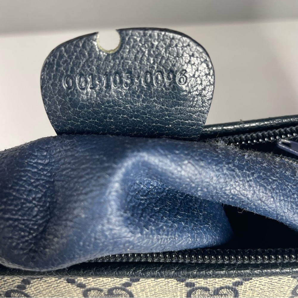 Vintage 1980’s Gucci GG Canvas Purse Handbag Bag Navy Blue Leather Trim Lining - Picture 16 of 16